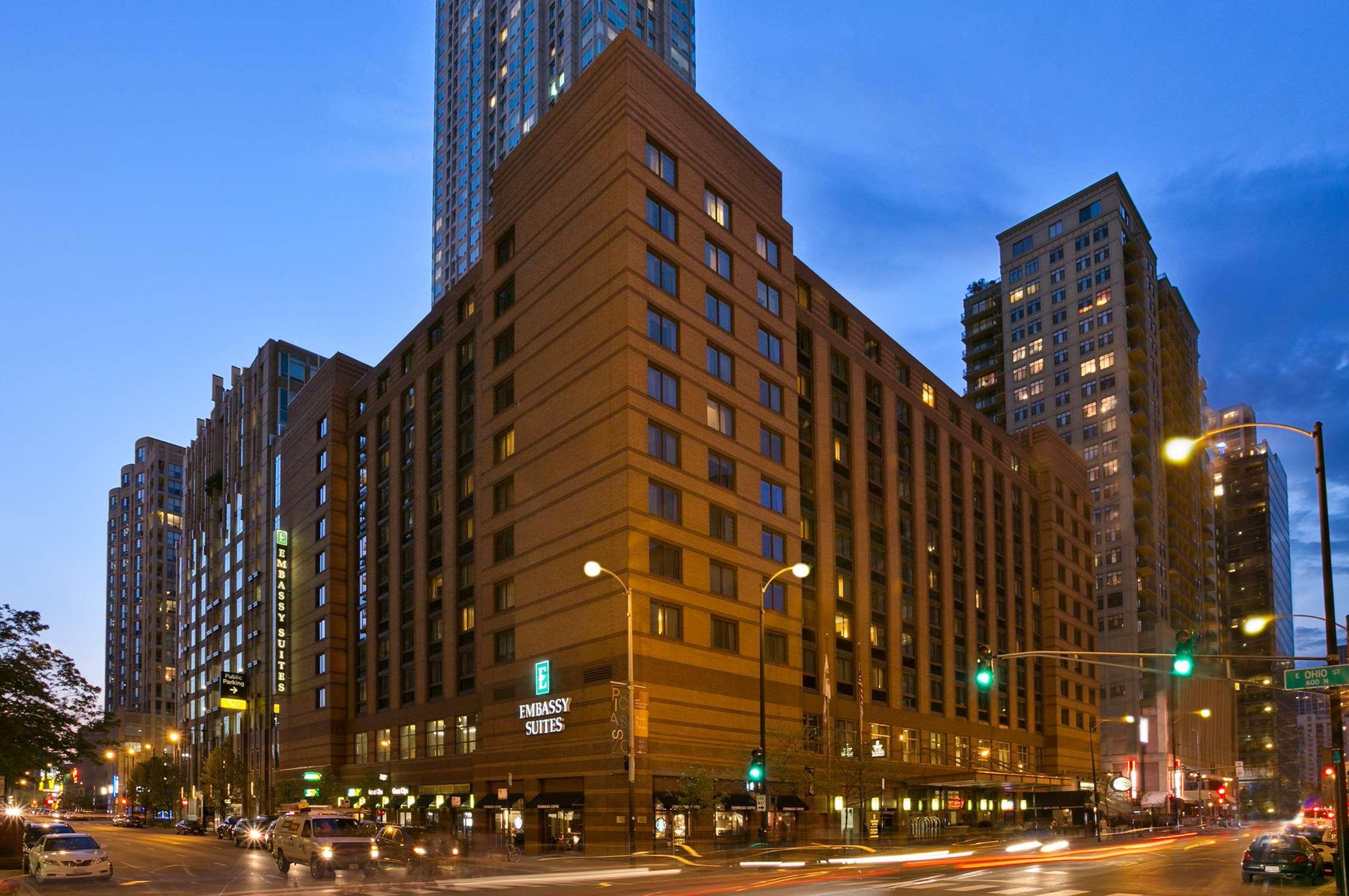 ホテル エンバシー スイーツ シカゴ - ダウンタウン エクステリア 写真